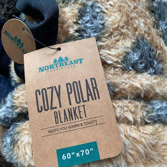 NWT NORTHEAST OUTFITTERS BUNDLE Polar Sherpa Blankets Bundle of 3, Portable - Picture 4 of 5